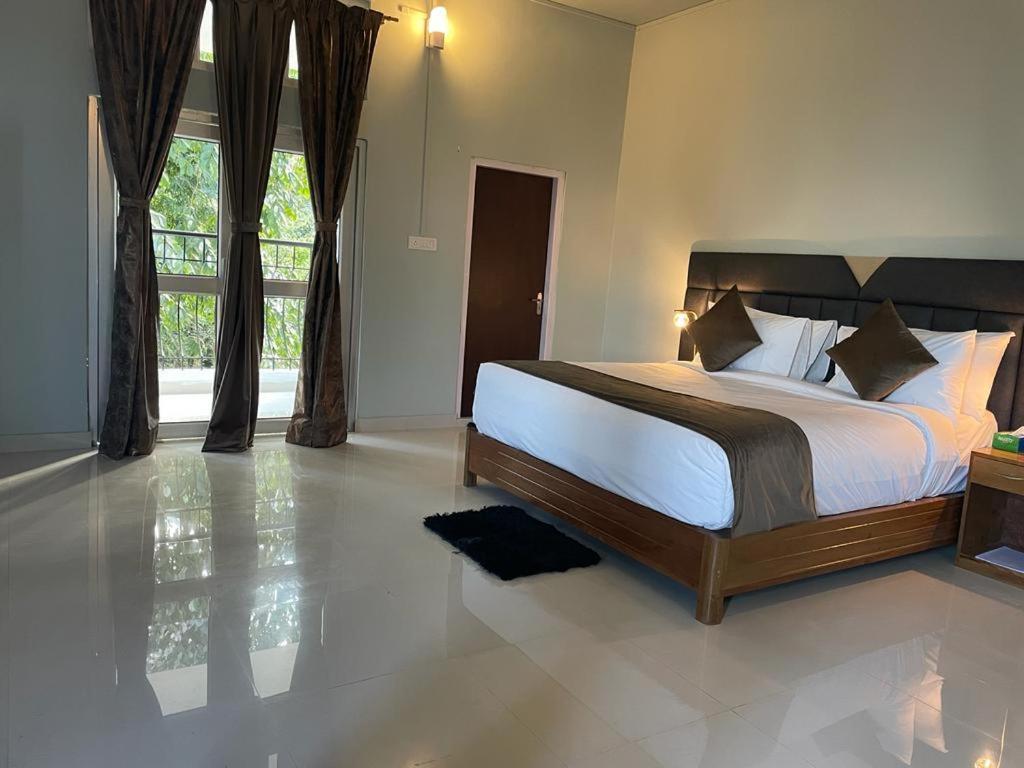 La Colline Resort Kohima Kültér fotó